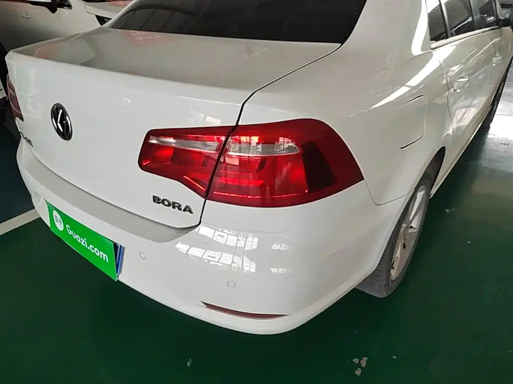 Volkswagen Bora 2015 Quality Edition 1.6L Manual Fashion фото 8