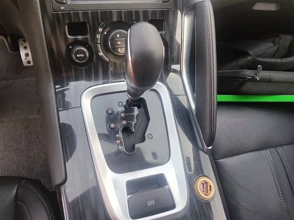 Peugeot 3008 2015 1.6THP Automatic Trend Edition фото 10