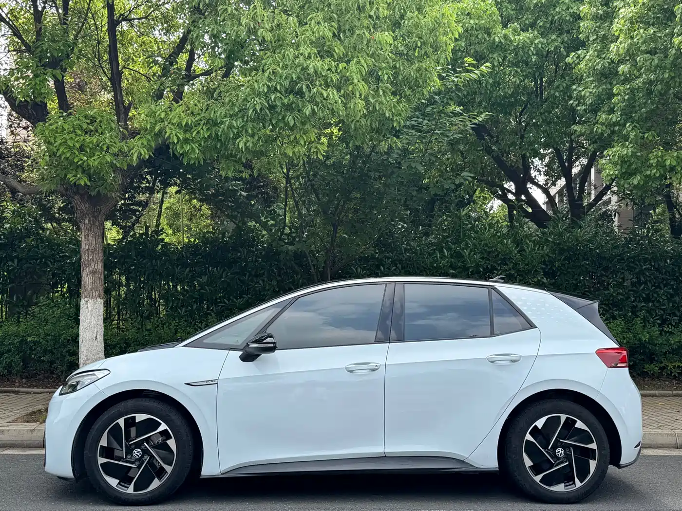 Volkswagen ID.3 2023 Upgraded Pure Intelligence Edition фото 3