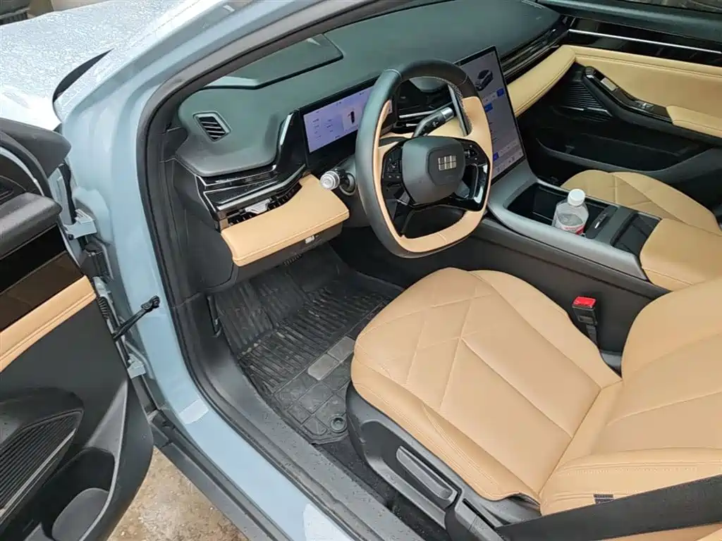 Geely Galaxy Galaxy L6 2023 60km PLUS фото 16