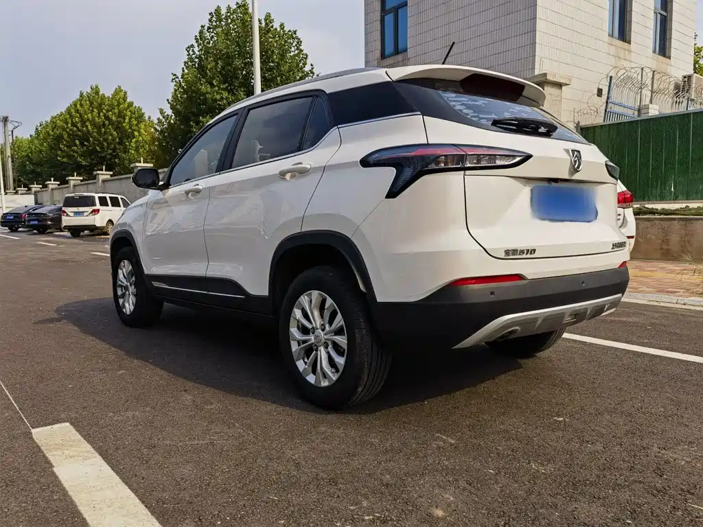 Baojun 510 2019 2019 1.5L CVT Joy Edition China VI