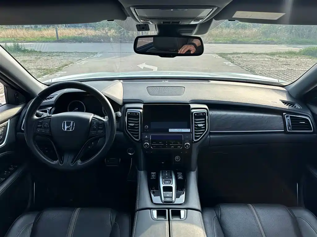 HONDA UR-V