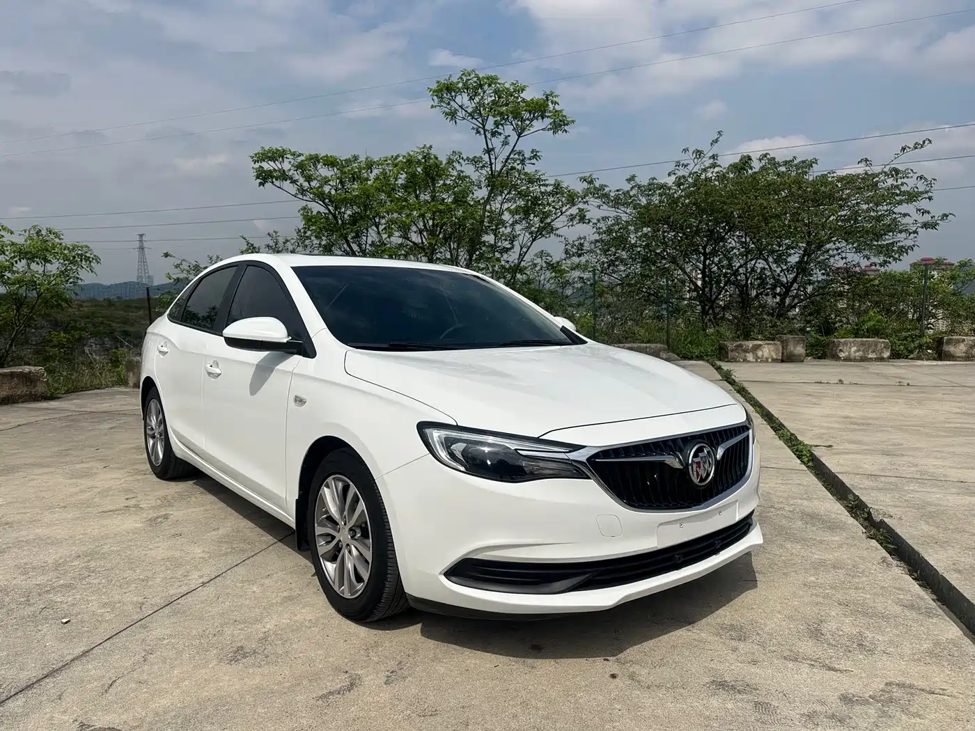 Buick Excelle 2021 1.3T Auto Mild Hybrid Elite фото 3