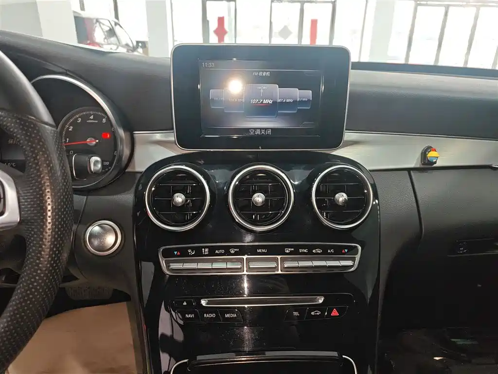 Mercedes-Benz C-Class 2017 C 200 Sport фото 13