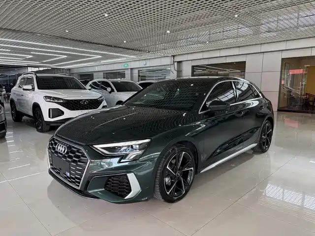 AUDI A3 2023