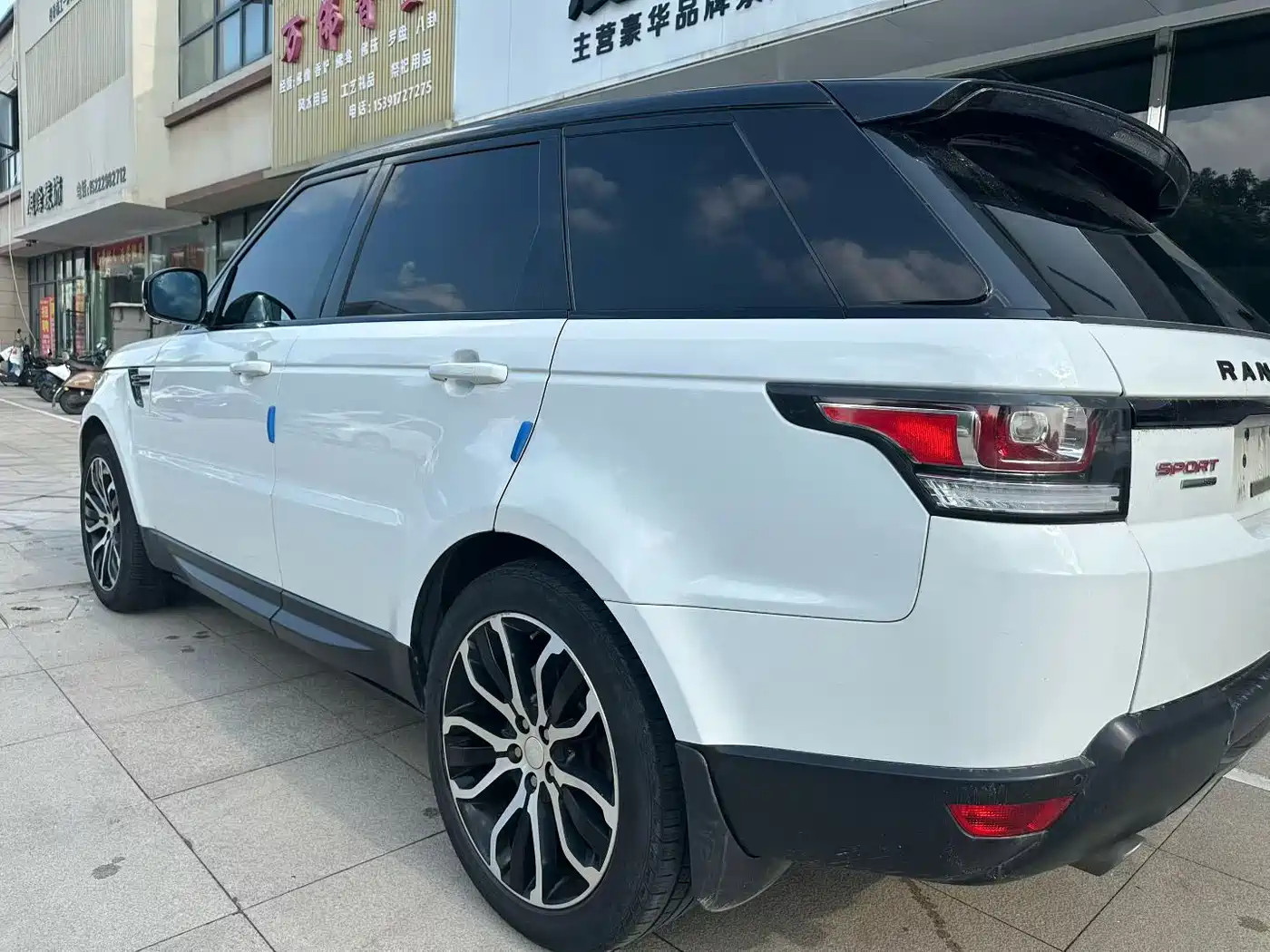 Фото 4 - Land Rover Range Rover Sport