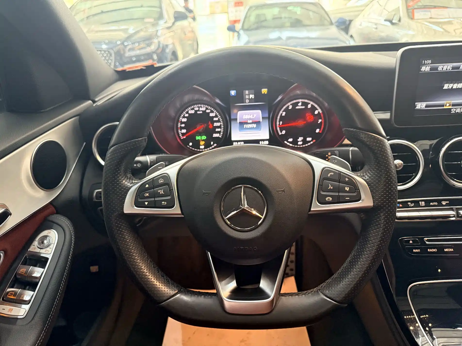 Фото 11 - Mercedes-Benz C-Class