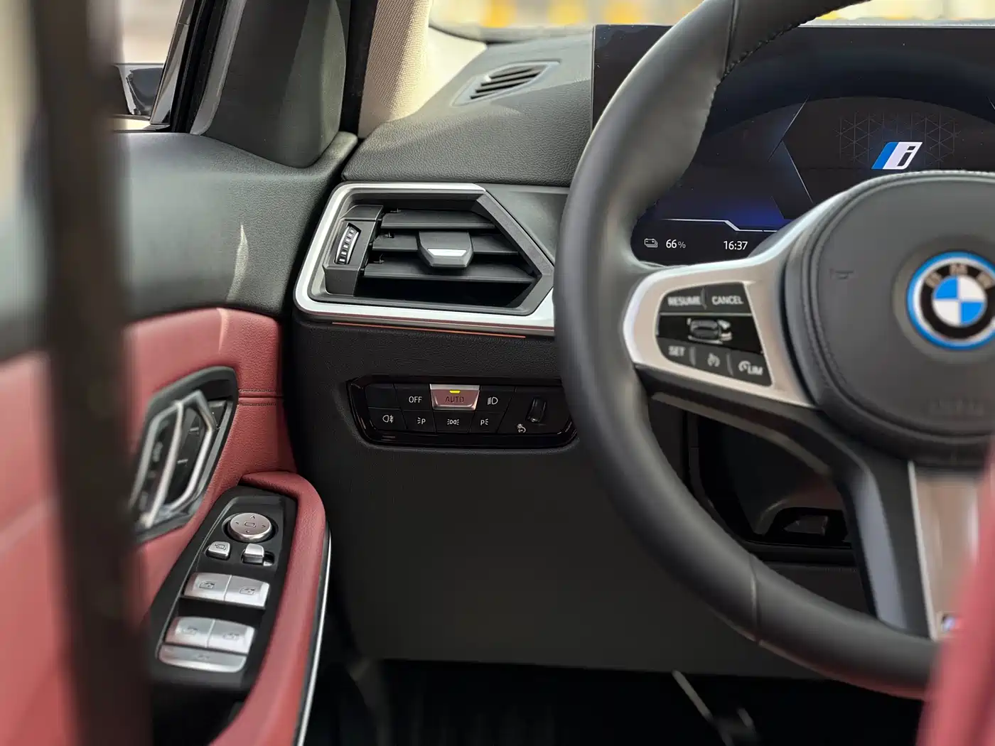 BMW i3 2022 eDrive 35 L фото 10