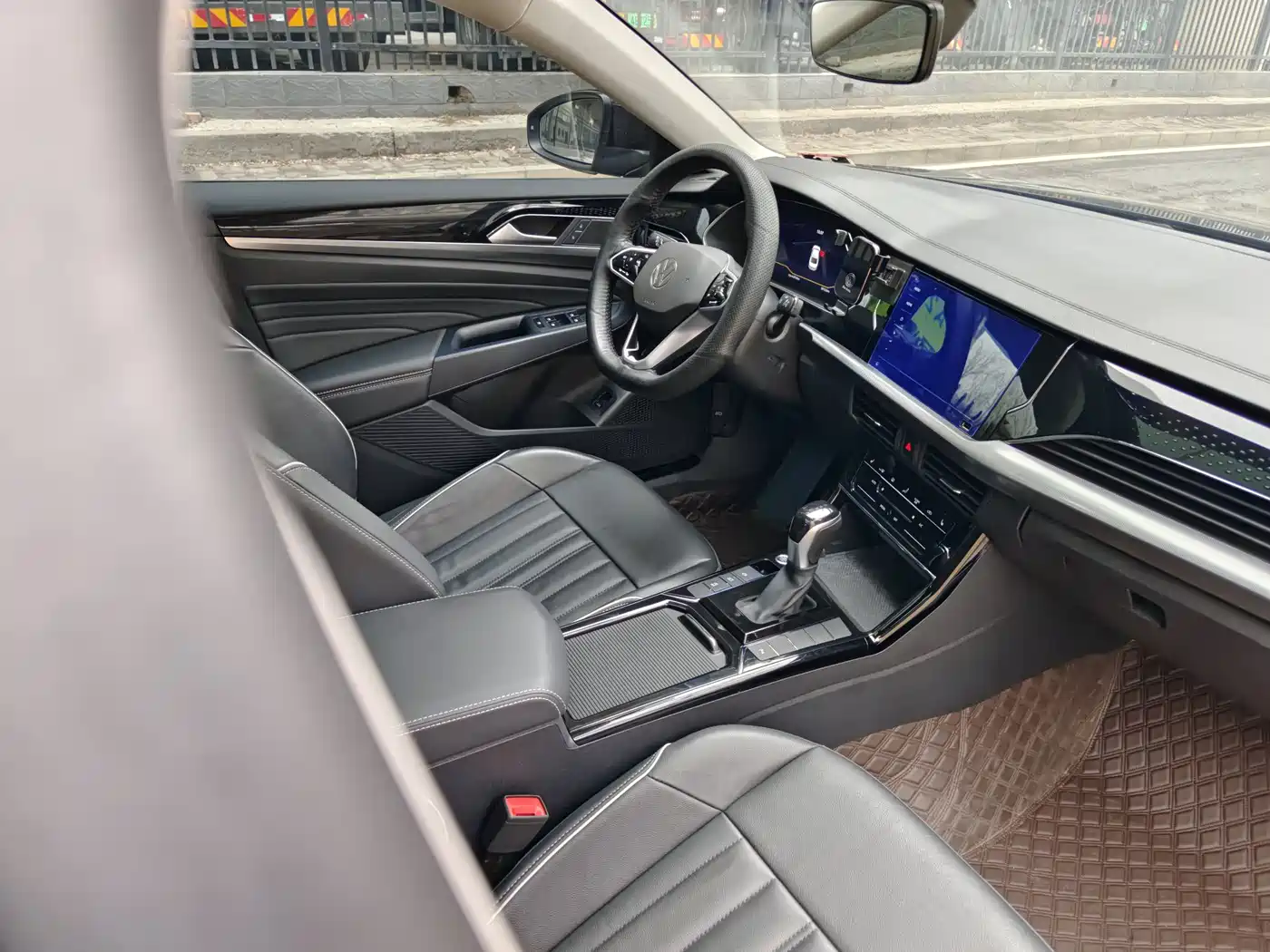 Volkswagen Passat 2023 Facelift 330TSI Elite Edition фото 22