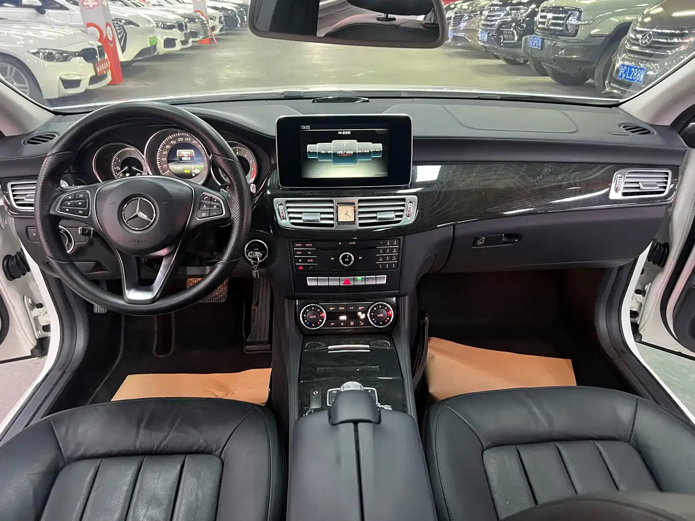 Mercedes-Benz CLS 2015 CLS 260 фото 12