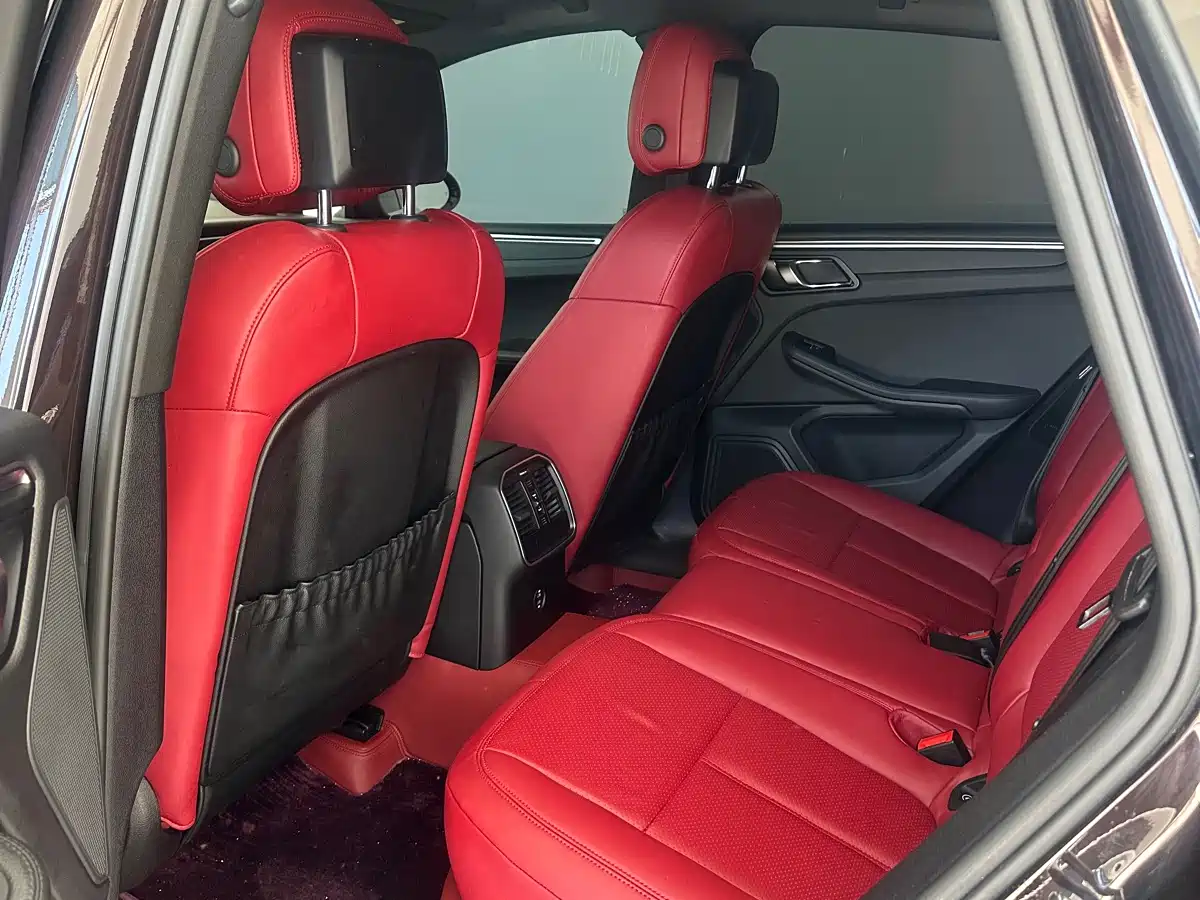 Porsche Macan 2020 Macan 2.0T фото 10