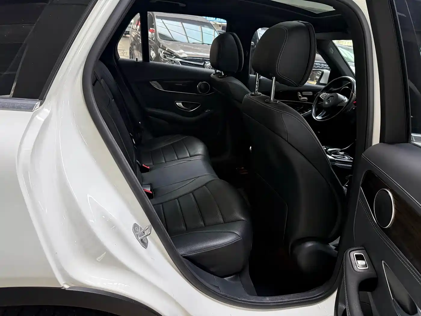 Mercedes-Benz GLC 2017 GLC 260 4MATIC Dynamic фото 13