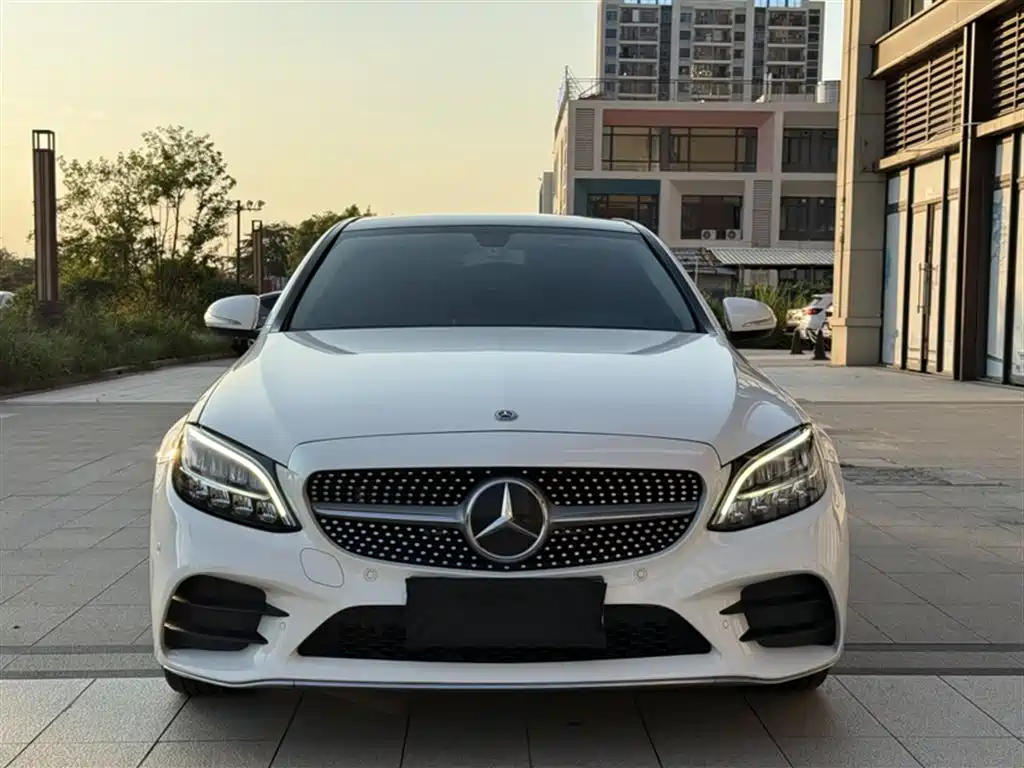 Mercedes-Benz C-Class 2019 Facelift C 260 L Sport фото 3