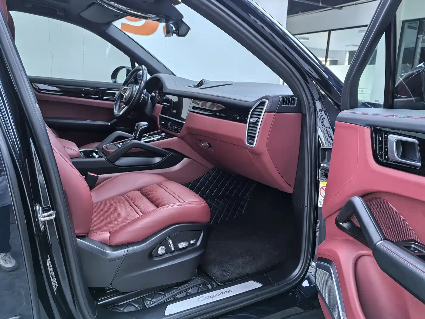 Porsche Cayenne 2018 Cayenne 3.0T фото 9