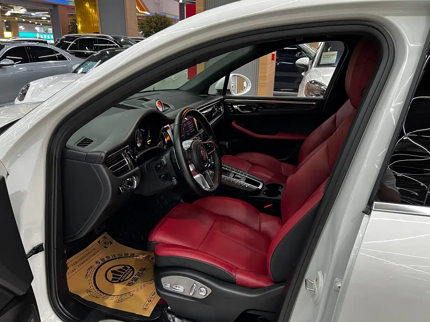 Porsche Macan 2018 Macan S 3.0T фото 16