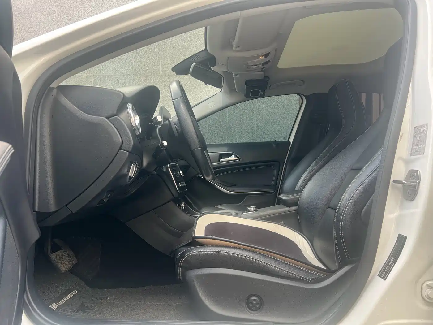 Mercedes-Benz GLA 2018 GLA 200 Dynamic фото 18