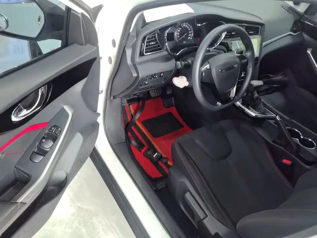 Venucia D60 2019 2019 100K Glory 1.6L XE CVT Chen Xiang Edition China VI