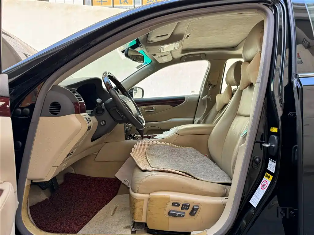 Lexus LS 2006 460L фото 8
