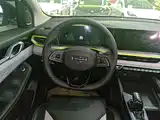 Фото 11 - Geely Coolray