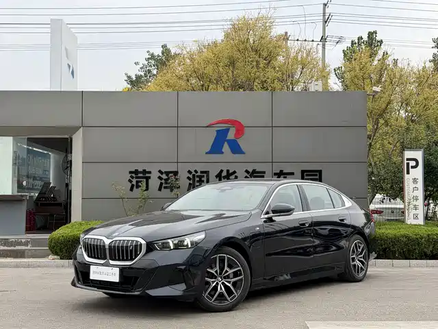 BMW i5 eDrive 35L, M Спорт-пакет