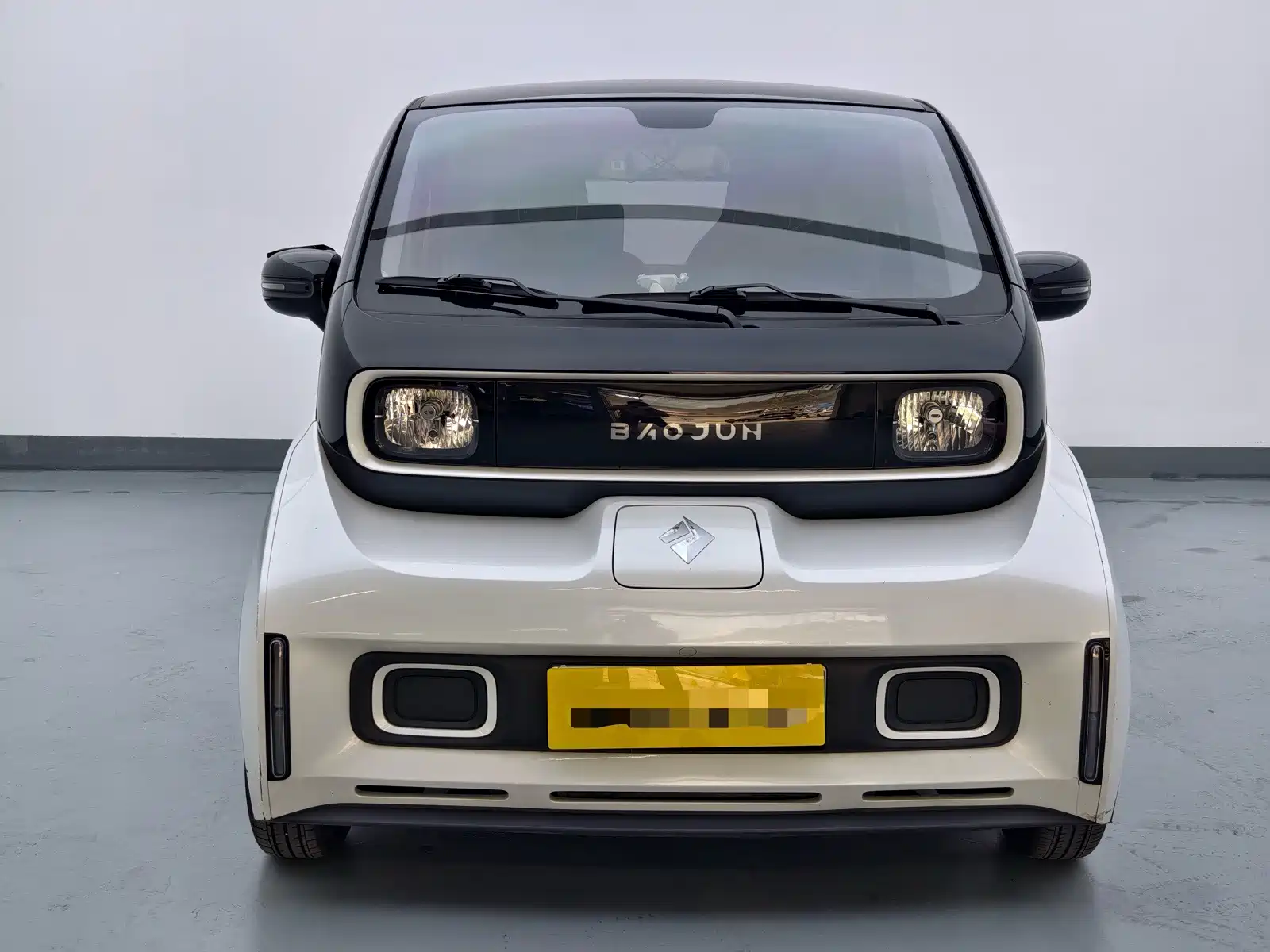 Фото 3 - Baojun E300