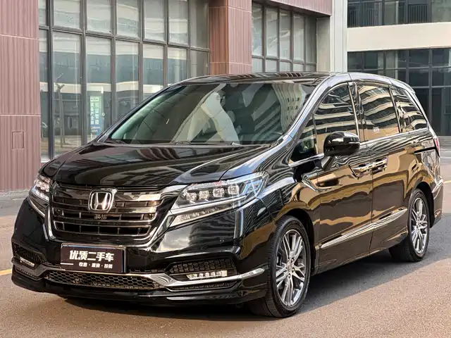 Honda Elysion 2019 2.0L Hybrid Supreme Edition