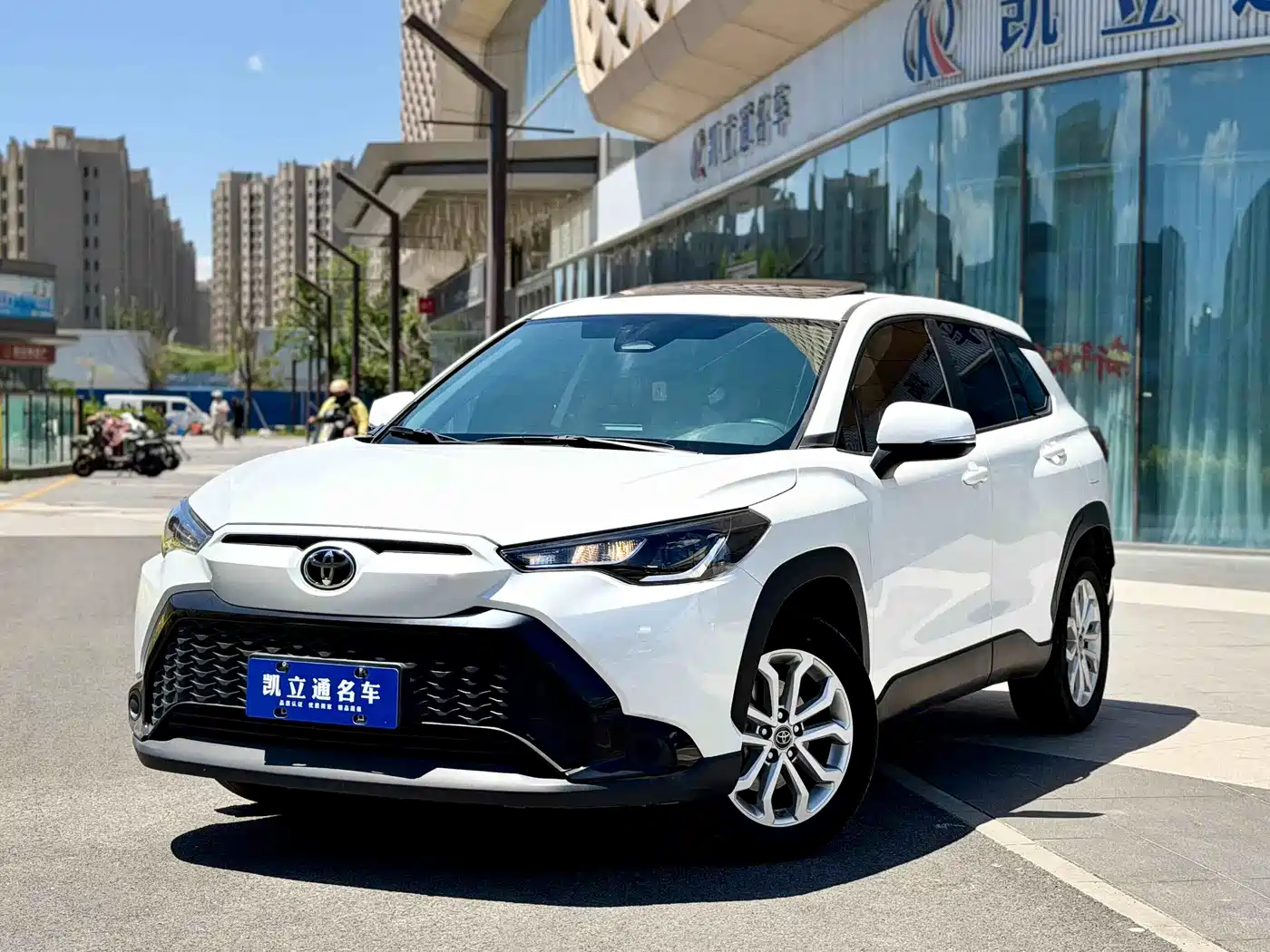Toyota Frontlander 2023 2.0L CVT Leading Edition
