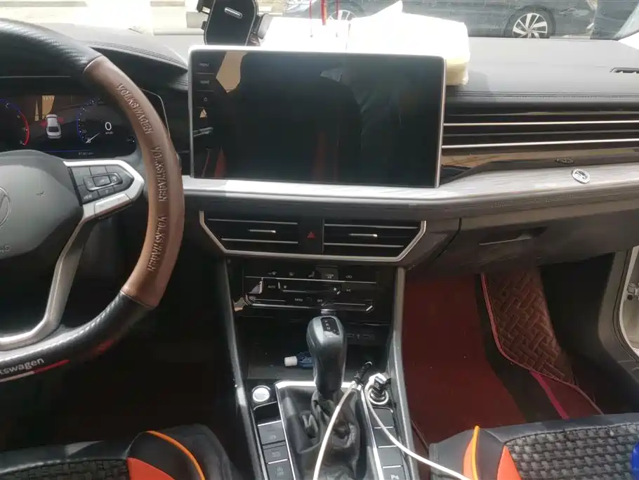 Volkswagen Sagitar 2023 Model Year 280TSI DSG Surpass Edition фото 13