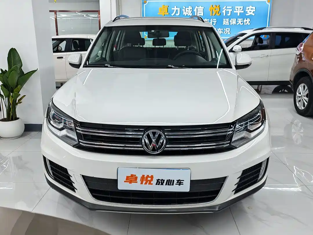 Volkswagen Tiguan 2015 1.8TSI Automatic 4WD Comfortline фото 2