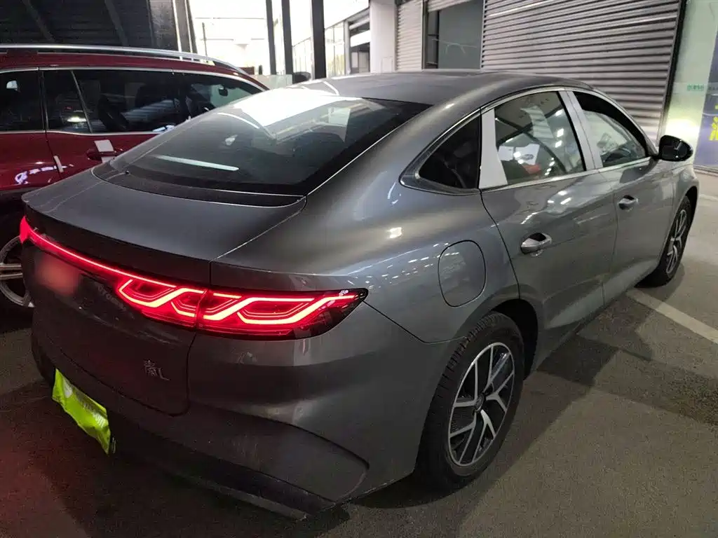 BYD Qin L 2024 DM-i 120KM Superior Edition фото 7