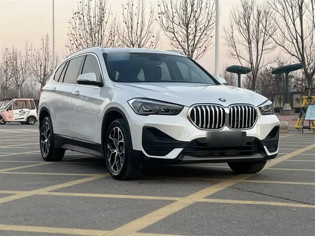 BMW X1 2022 sDrive25Li Leading фото 24