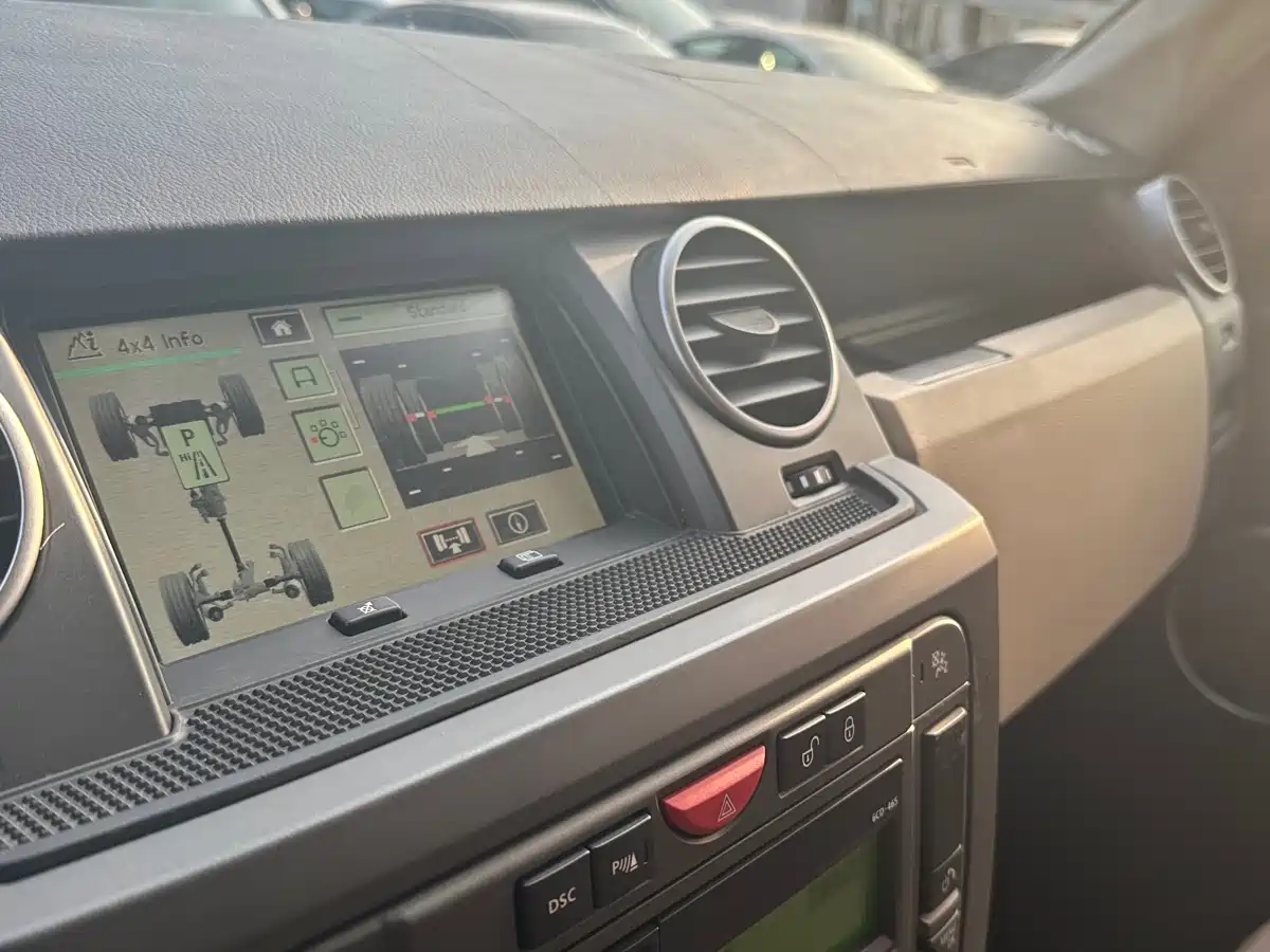 Land Rover Discovery 2005 Model 4.0 SC V6 HSE фото 22
