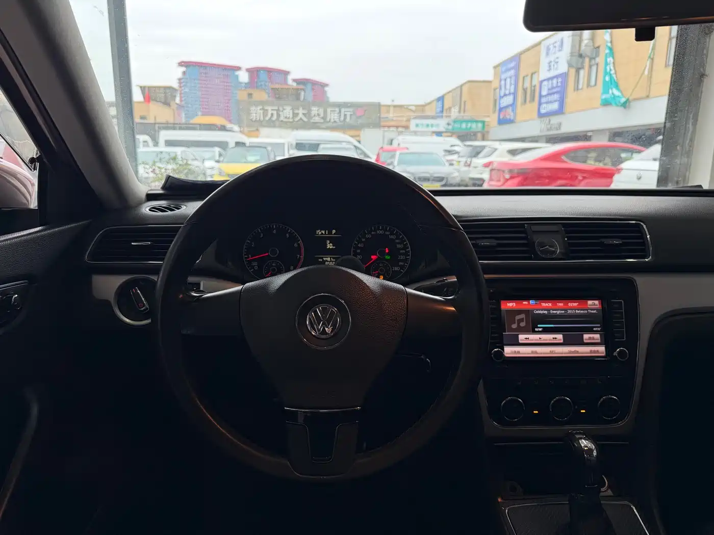 Volkswagen Passat 2014 1.8TSI DSG Luxury Edition фото 13