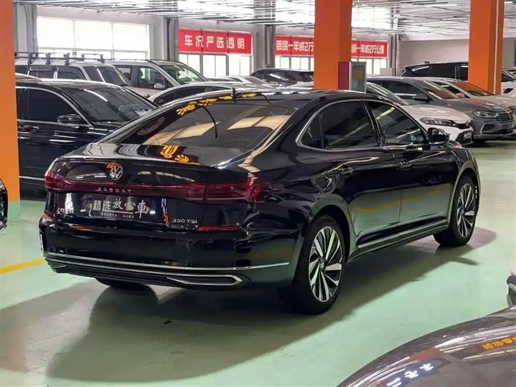 Volkswagen Passat 2022 330TSI Elite Edition фото 9