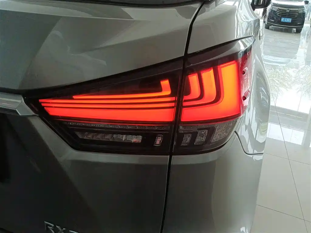 Lexus RX 2020 Facelift 300 2WD Elite Edition фото 24