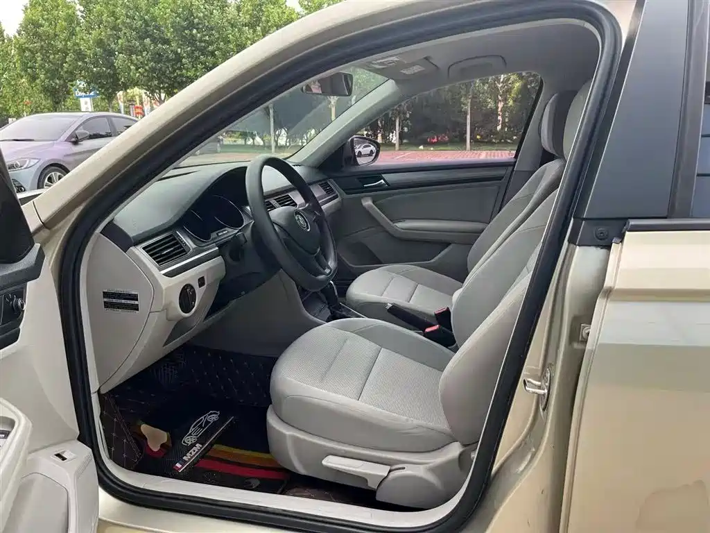 Volkswagen Bora 2016 Model 1.6L Automatic Fashion фото 15