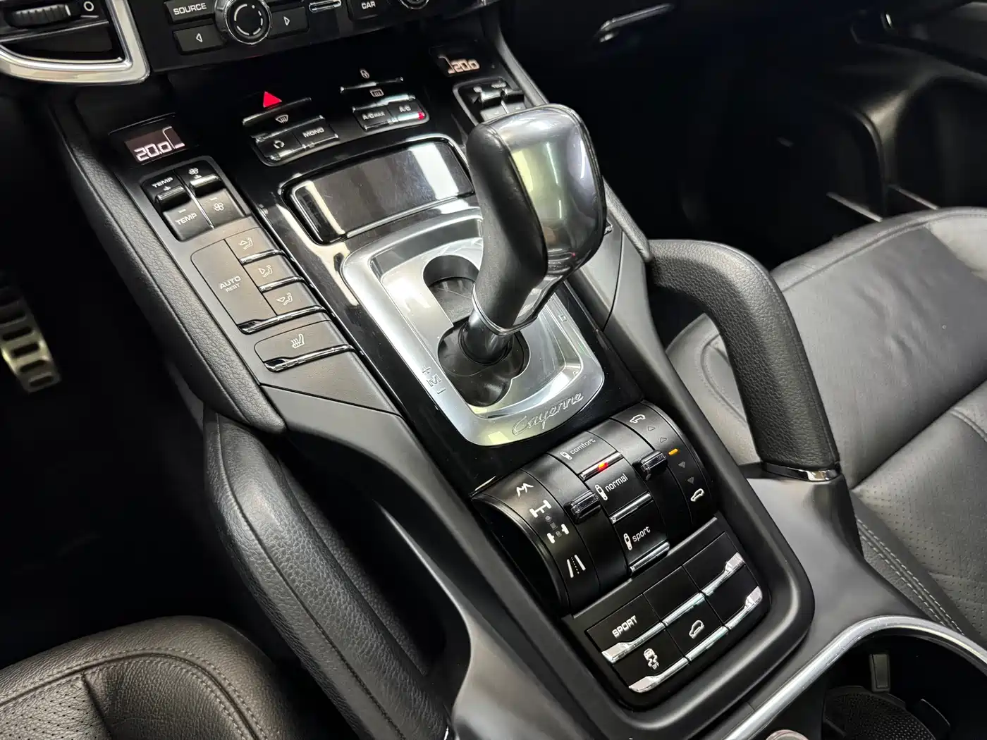 Porsche Cayenne 2011 Cayenne 3.0T фото 34