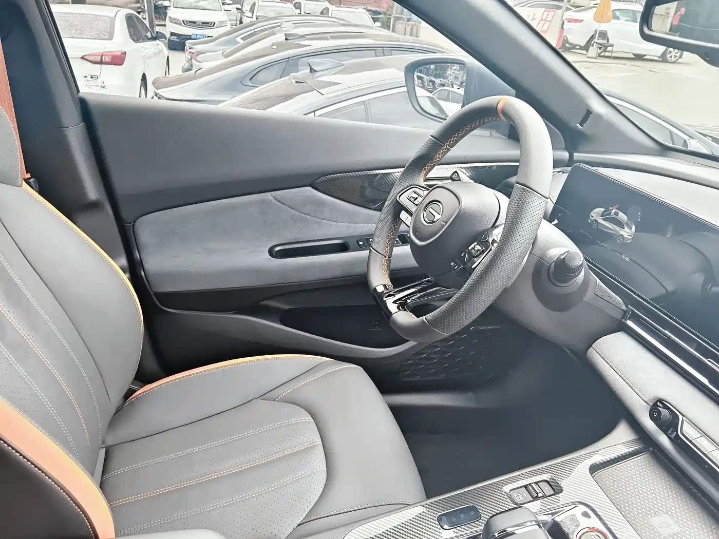 GAC Trumpchi Trumpchi Emkoo 2022 270T DCT J16 R-style Track Edition фото 4