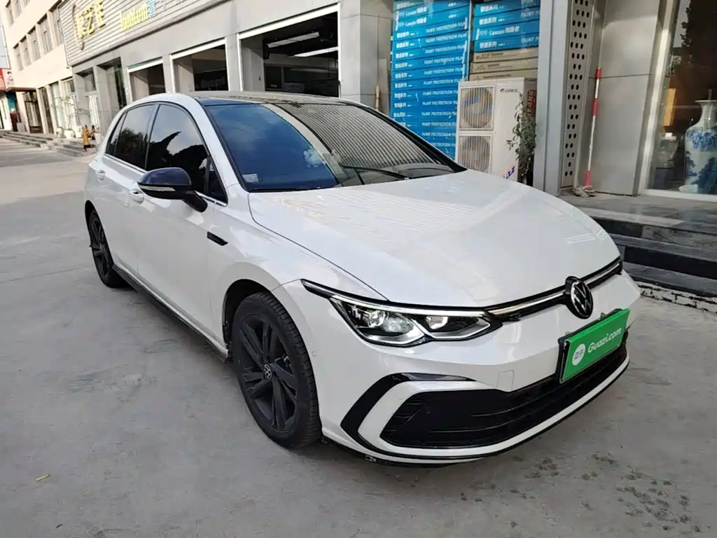 Фото 4 - Volkswagen Golf