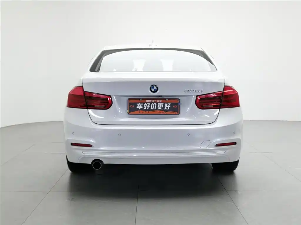 BMW 3 Series 2016 320i Fashion Model фото 4