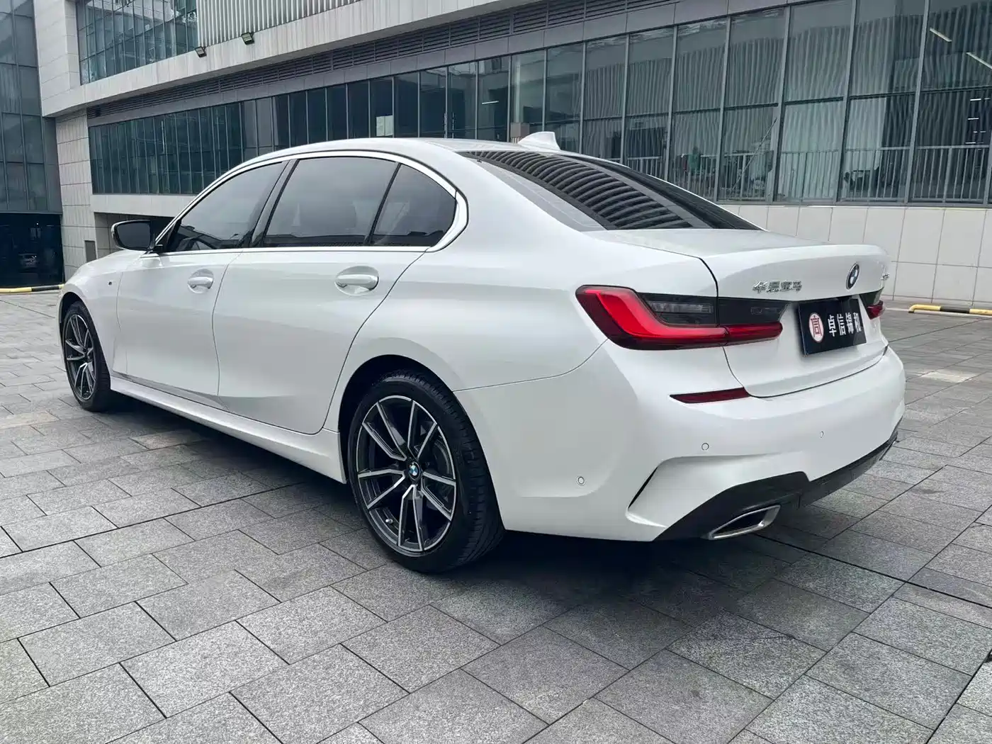 BMW 3 Series 2021 Second Facelift 325Li M Sport Package фото 11