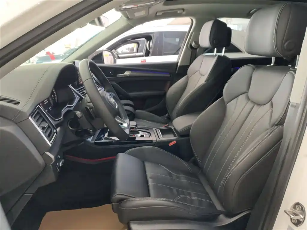 Audi Q5L 2022 Facelift 40T Luxury Dynamic фото 11
