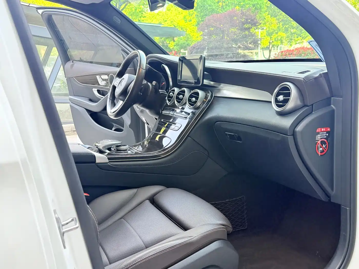 Mercedes-Benz GLC 2019 Facelift GLC 260 L 4MATIC Luxury фото 15
