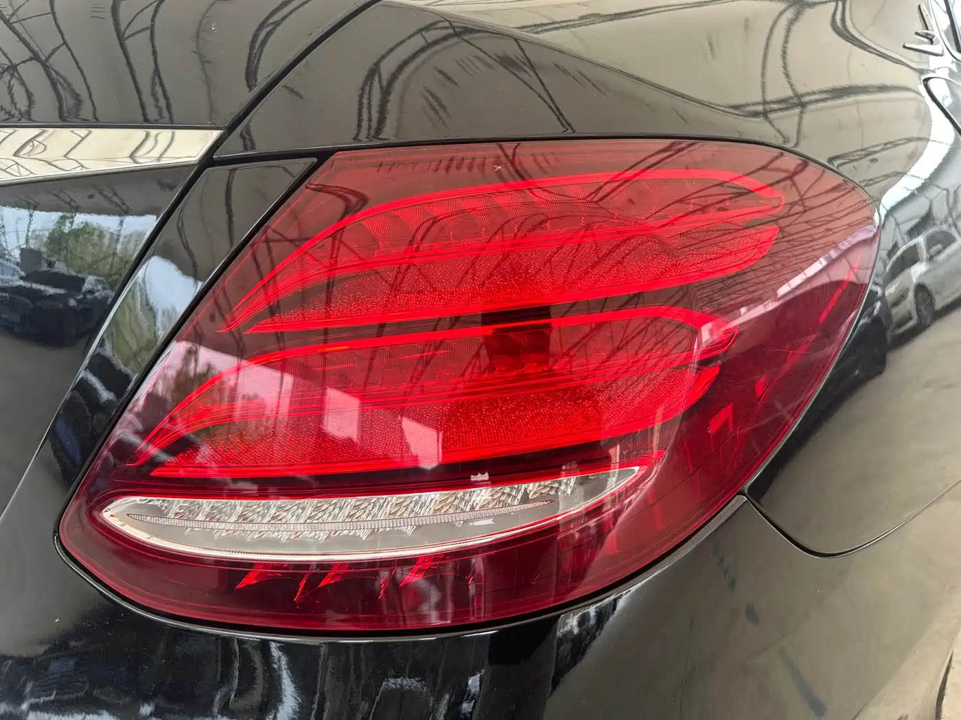 Mercedes-Benz E-Class 2016 E 200 L Sport Type фото 16