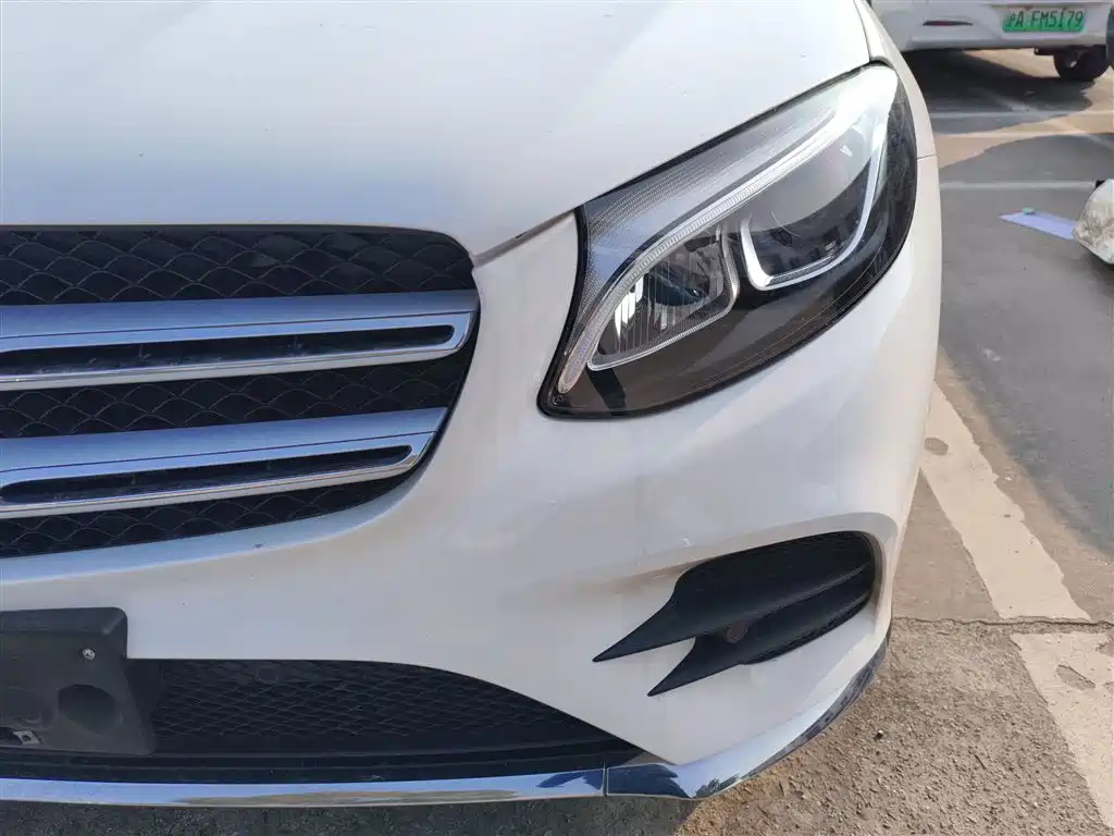 Mercedes-Benz GLC 2017 GLC 260 4MATIC Luxury фото 17
