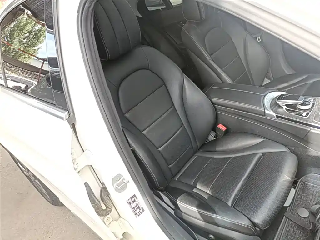 Mercedes-Benz C-Class 2016 C 200 L Sport фото 25