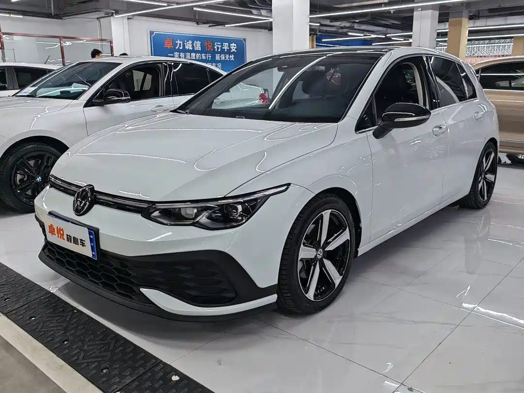 Volkswagen Golf 2021 280TSI DSG Pro Launch Edition фото 3