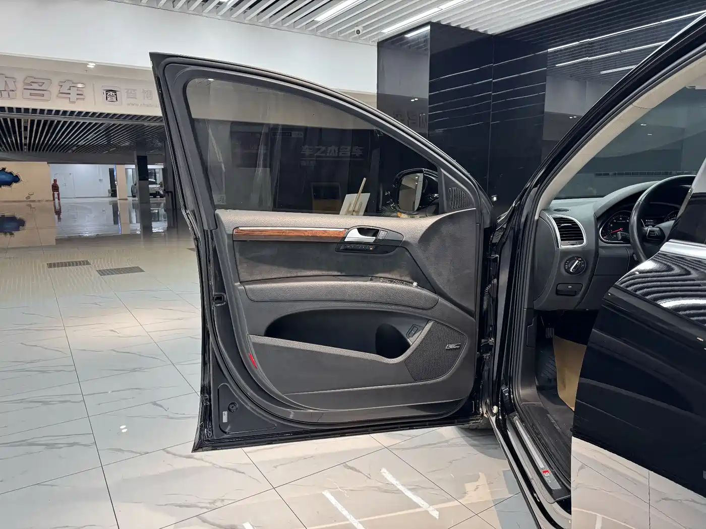 Audi Q7 2014 35 TFSI Sport фото 11