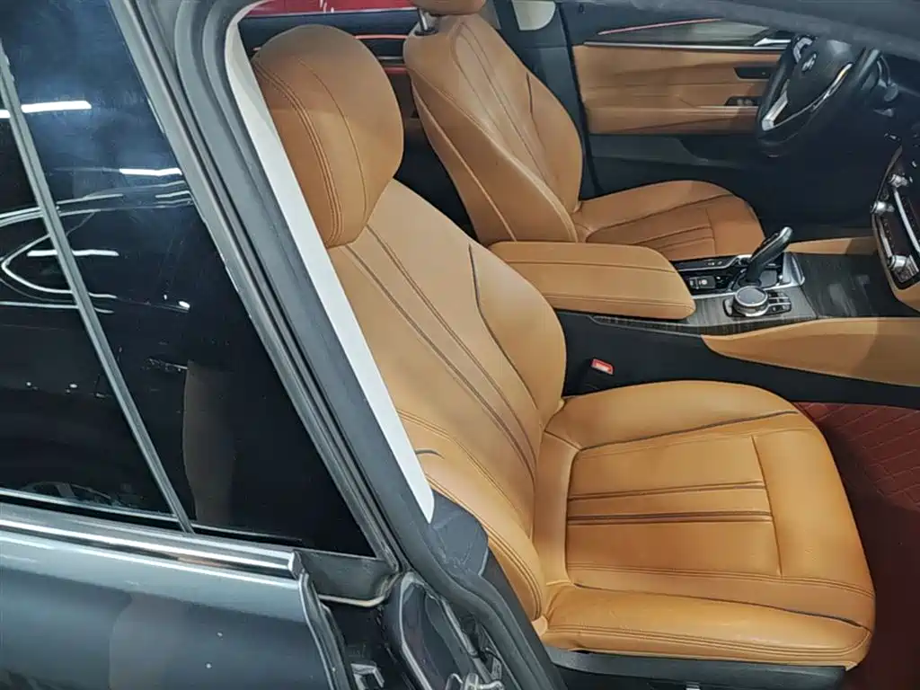 BMW 6 Series GT 2019 630i Luxury Design Package фото 25