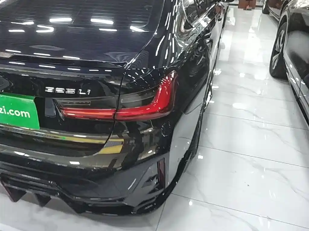 BMW 3 Series 2023 325Li M Sport Black Night Package фото 8